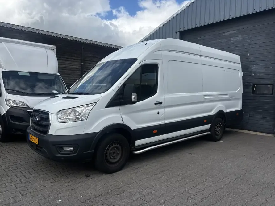 Ford Transit (2020) — foto 1