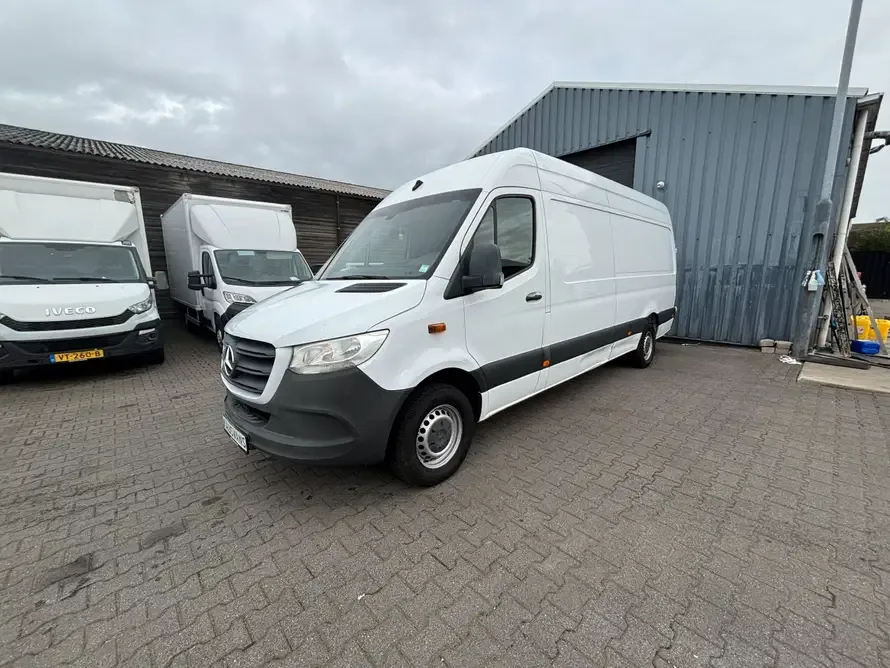 Mercedes-Benz Sprinter (2018) — foto 1