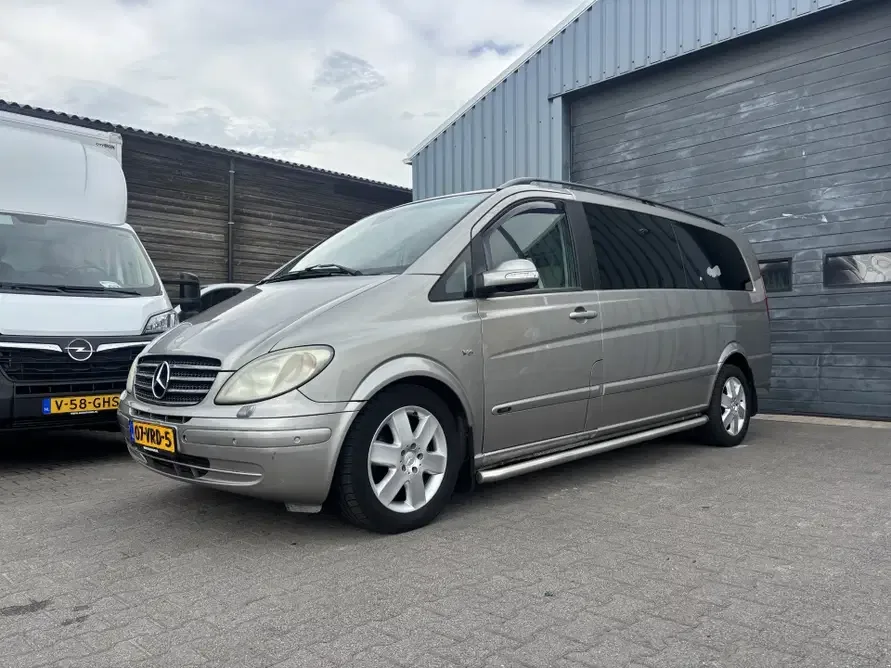 Mercedes-Benz Viano (2008) — foto 1