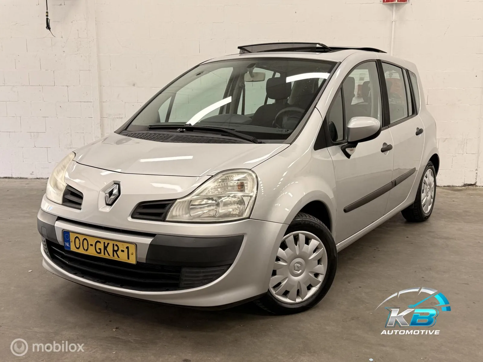 Renault Modus (2008) — foto 1