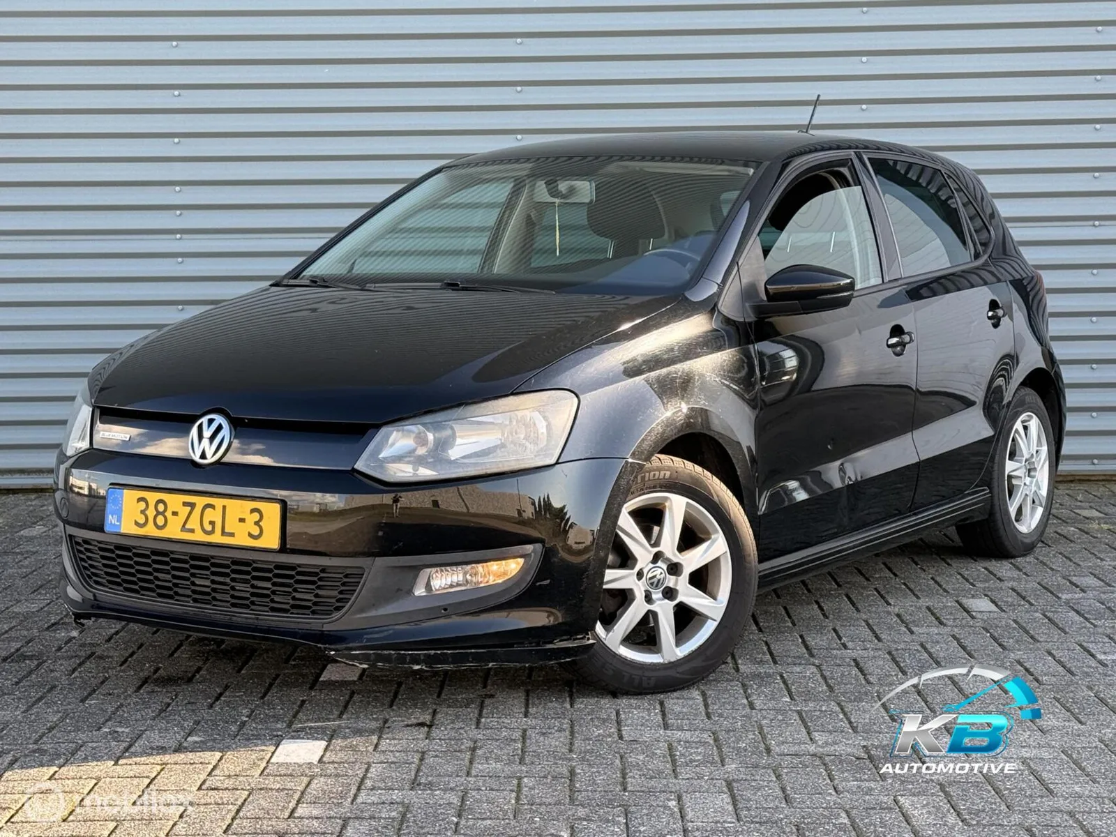 Volkswagen Polo (2012) — foto 1