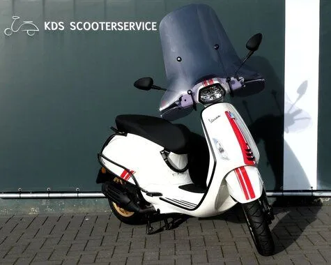 Vespa Sprint (2022) — foto 1
