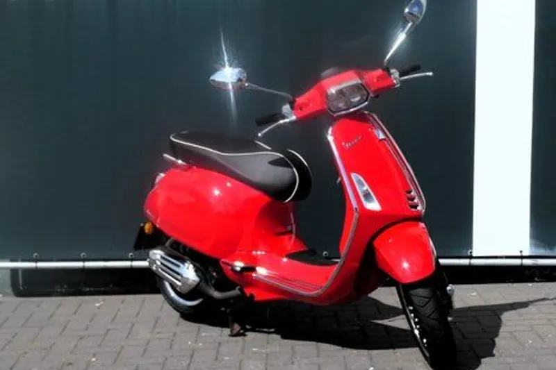 Vespa Sprint (2021)