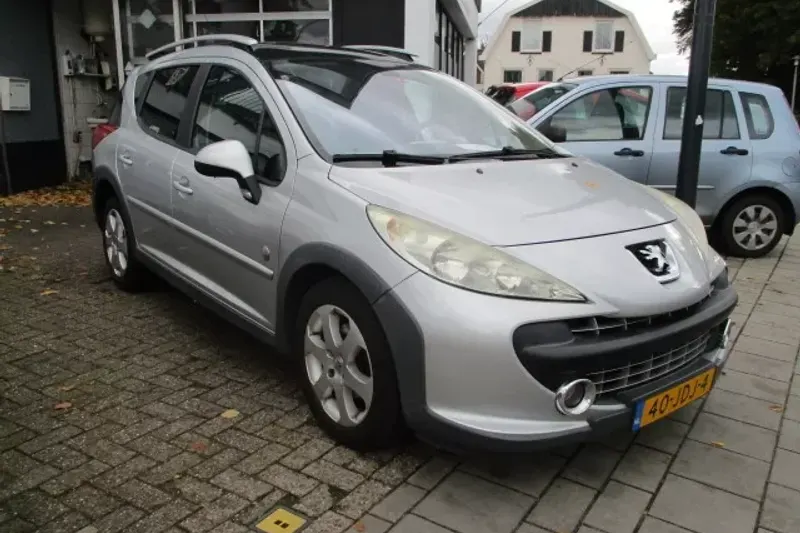 Peugeot 207 (2009)