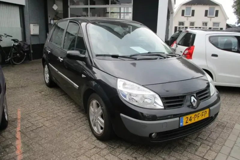 Renault Scénic (2004)