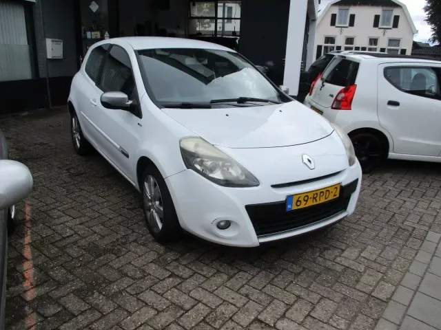 Renault Clio (2011) — foto 1