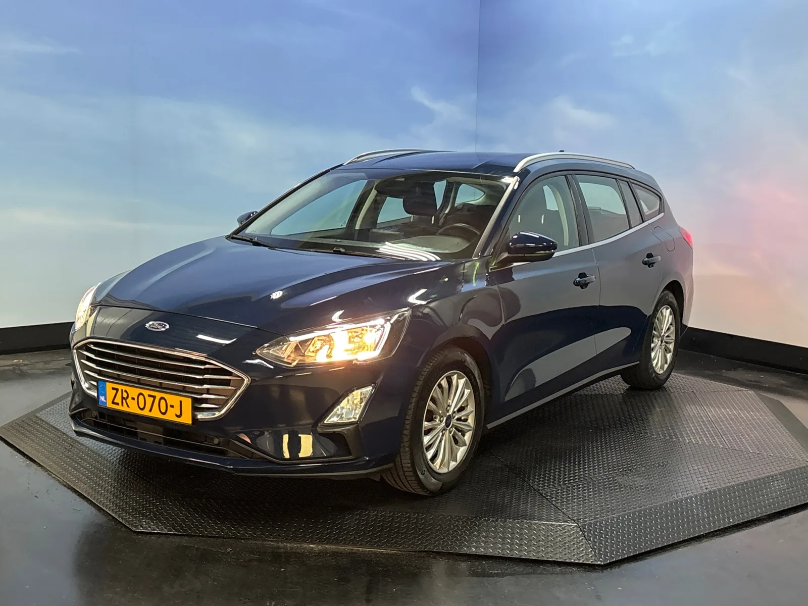 Ford Focus (2019) — foto 1