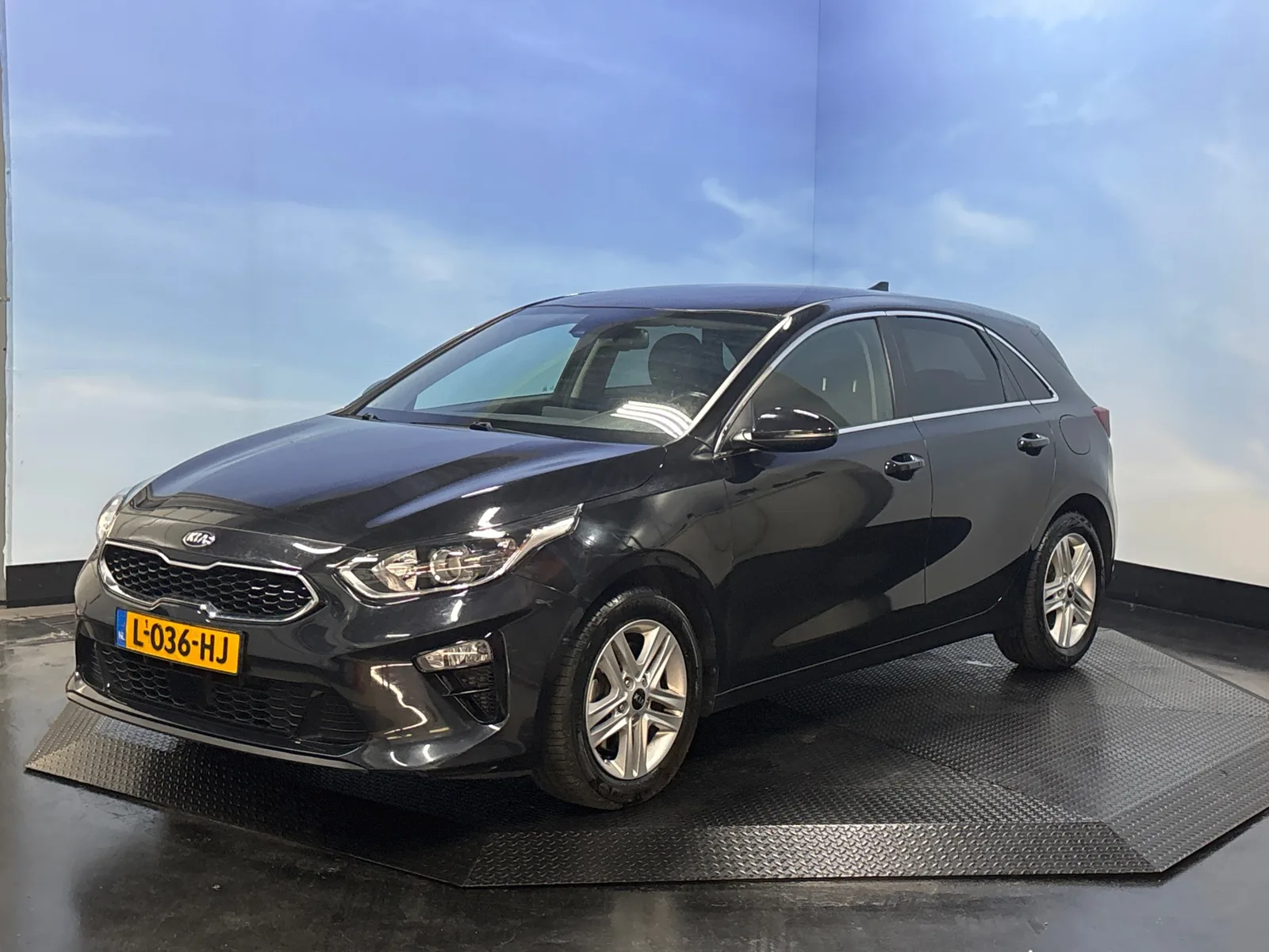 Kia Ceed (2021) — foto 1