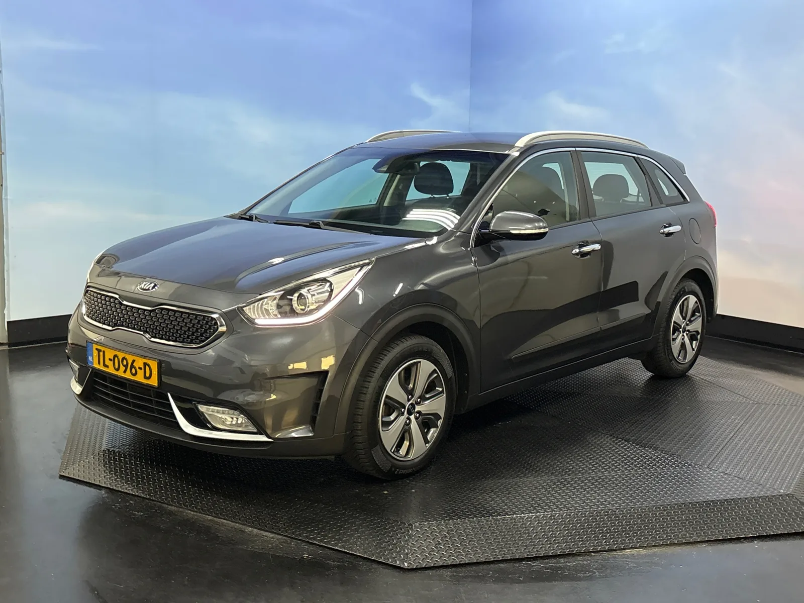 Kia Niro (2018) — foto 1