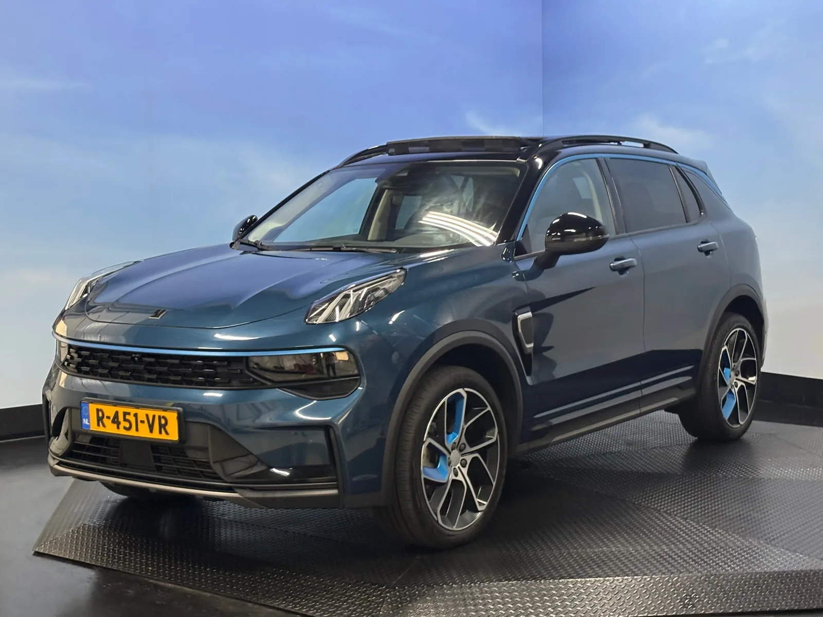 Lynk & Co 01 (2022) — foto 1