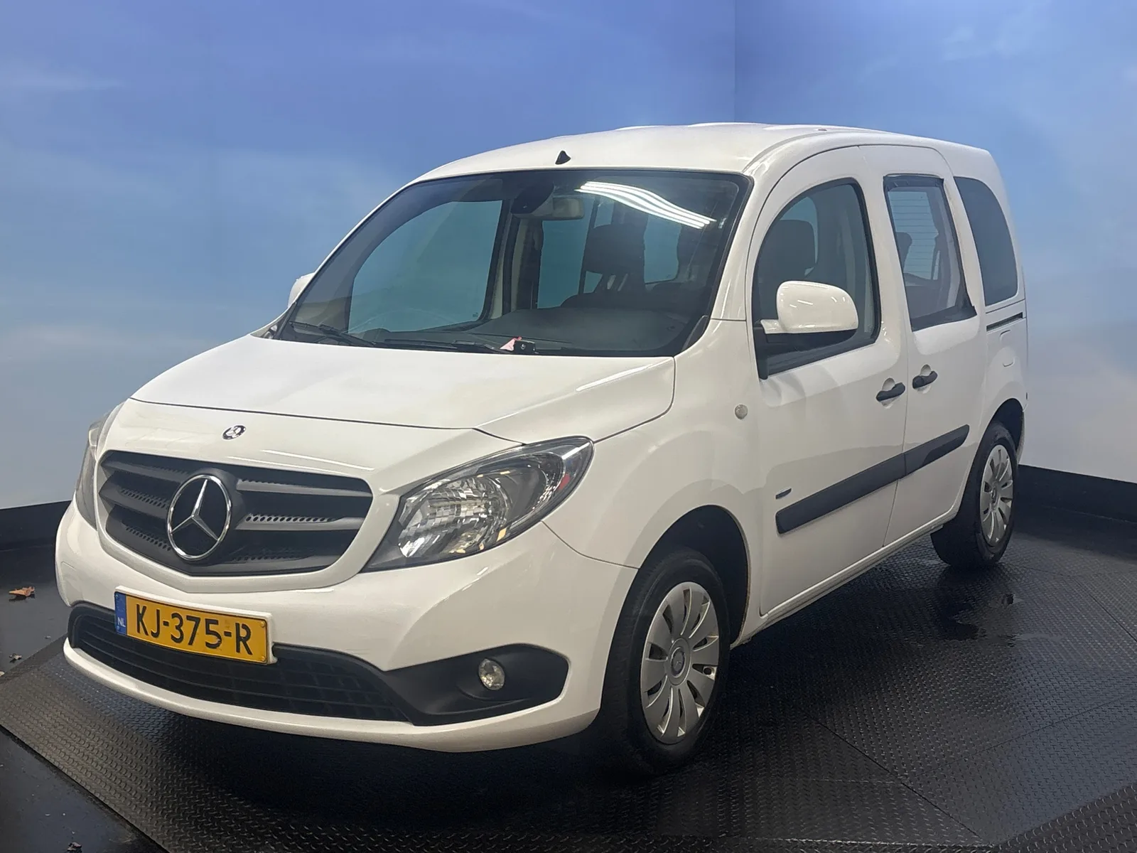 Mercedes-Benz Citan (2016) — foto 1