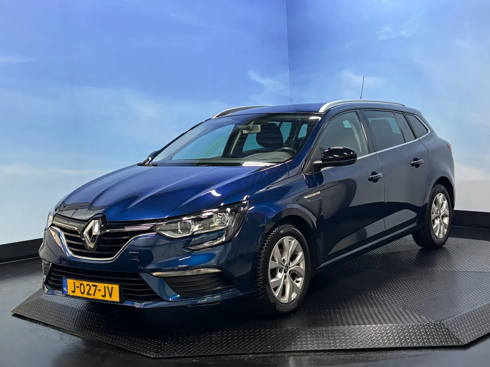 Renault Mégane (2020) — foto 1