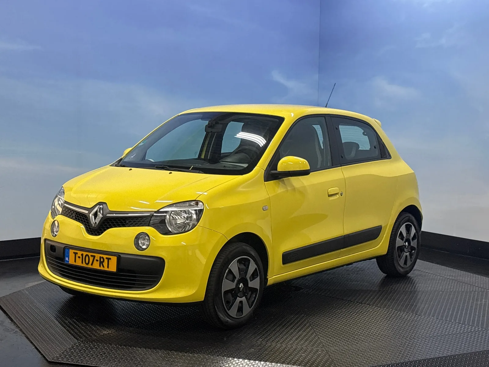 Renault Twingo (2015) — foto 1