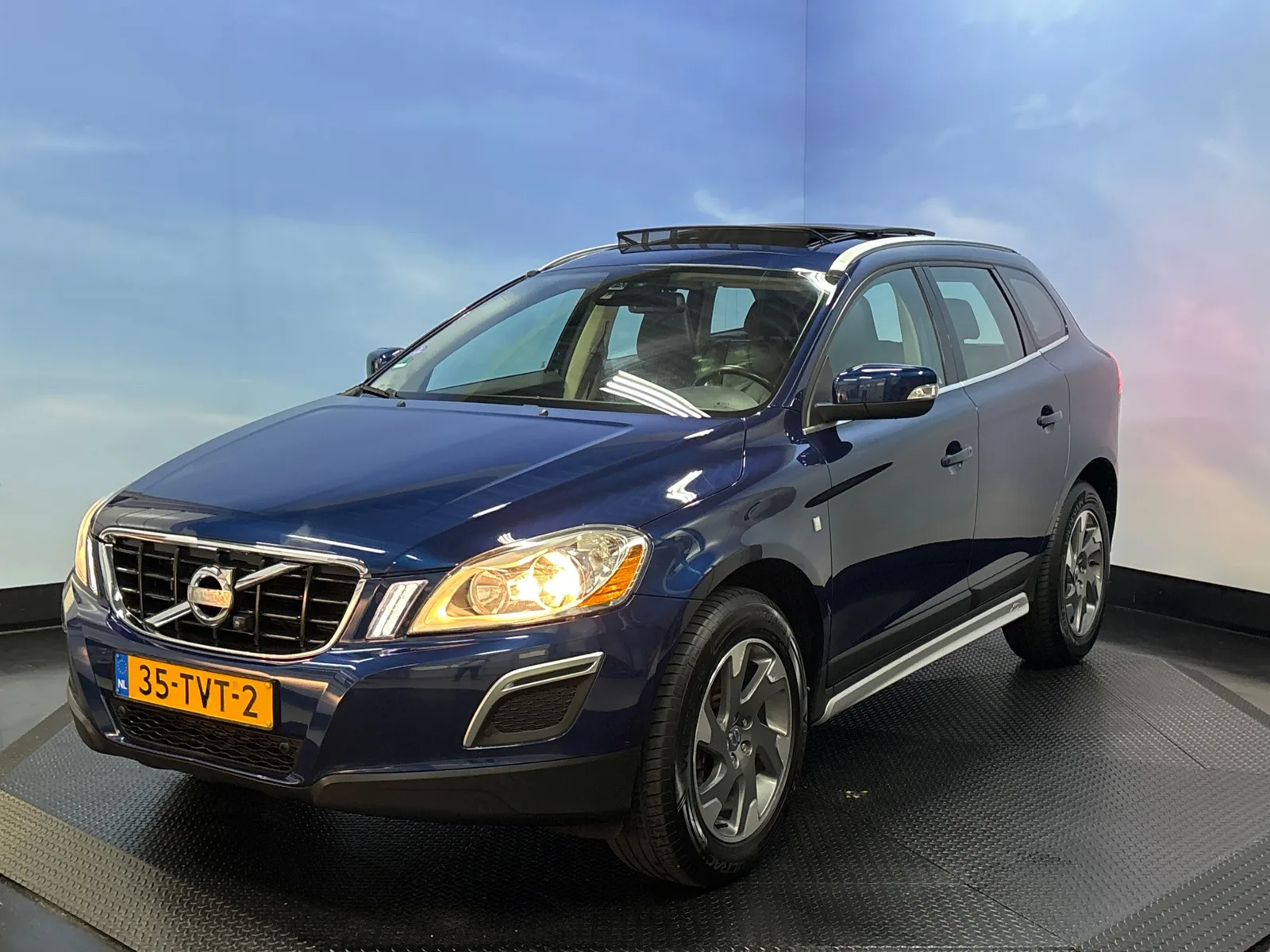 Volvo XC60 (2012) — foto 1