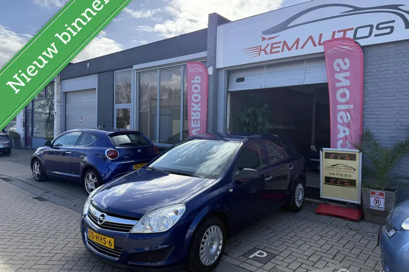 Opel Astra (2008)