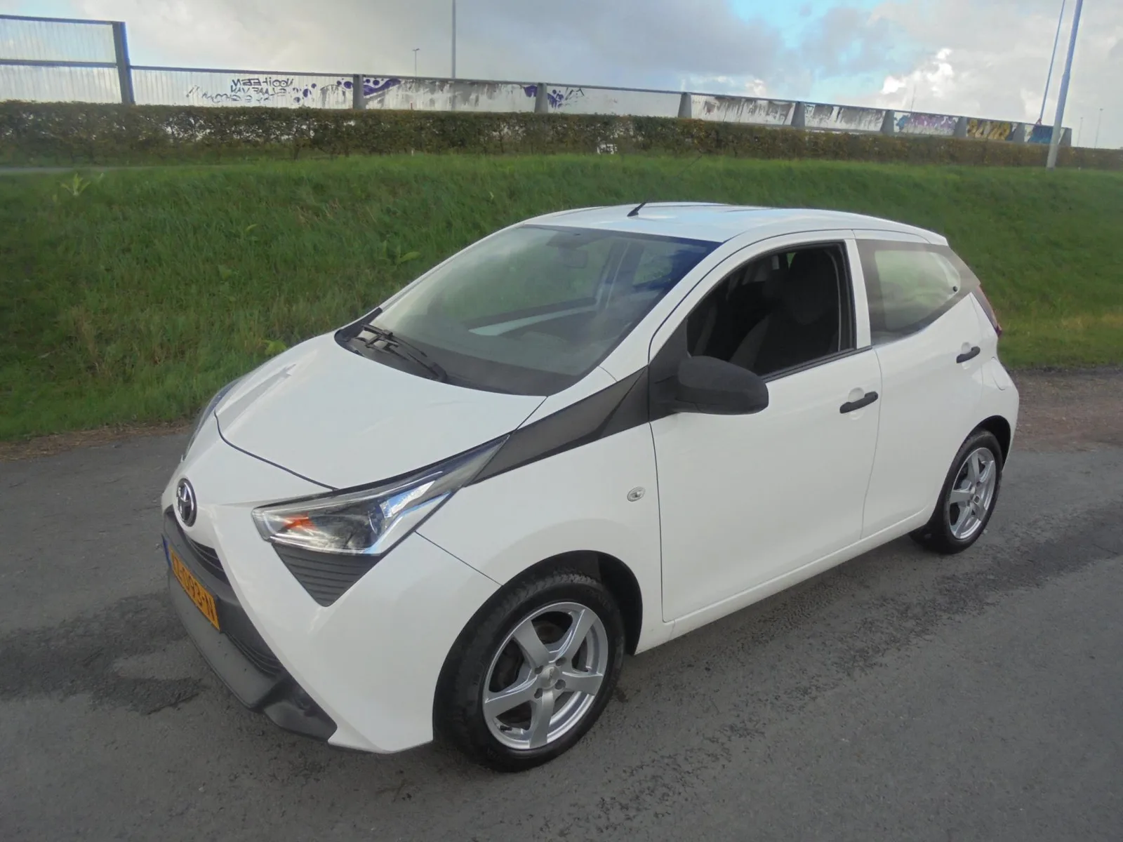 Toyota Aygo (2019) — foto 1