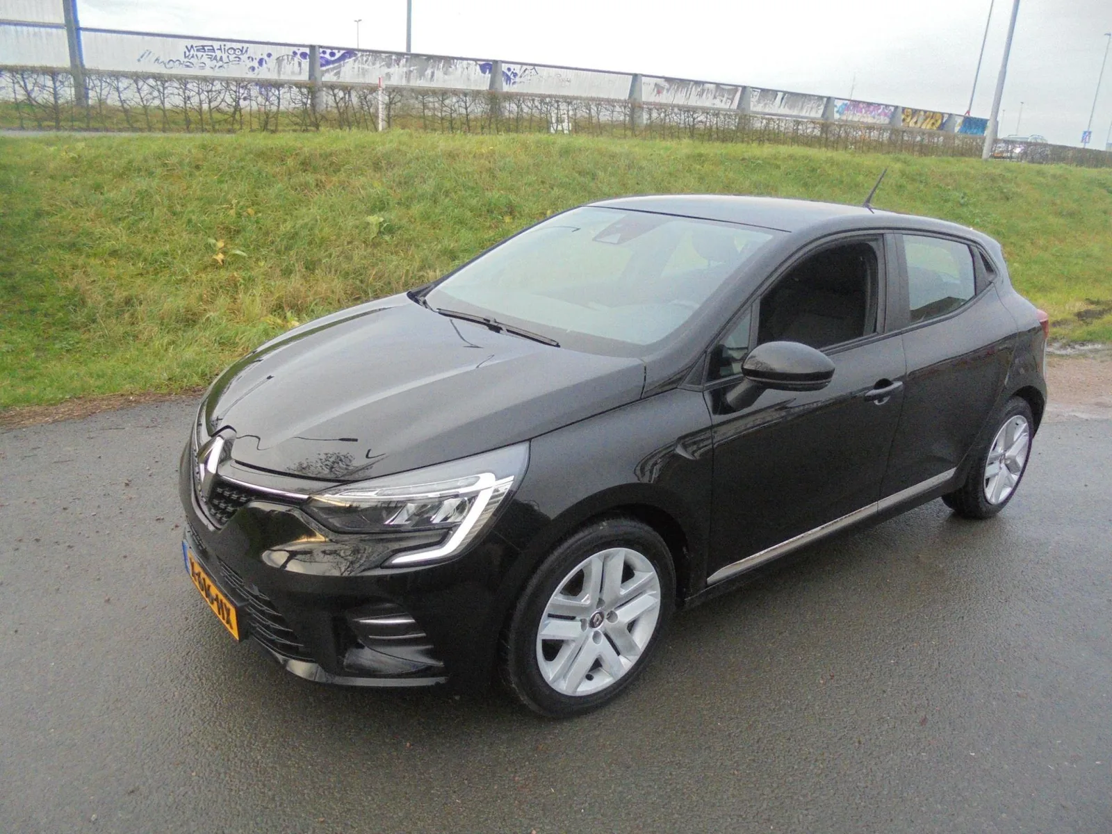 Renault Clio (2021) — foto 1