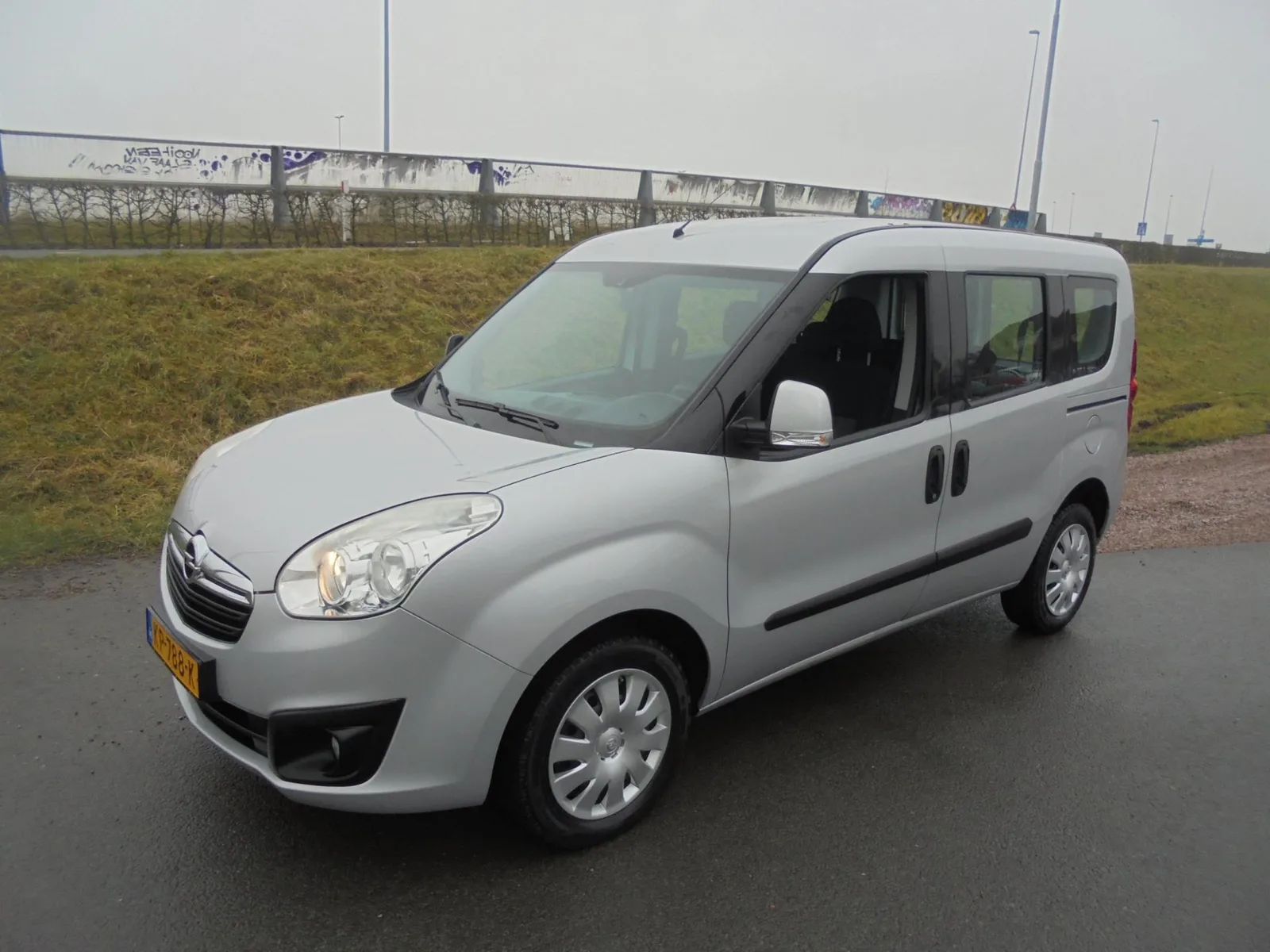 Opel Combo Tour (2016) — foto 1