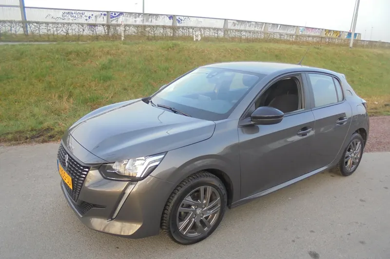 Peugeot 208 (2022)