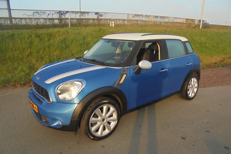 MINI Countryman (2013)