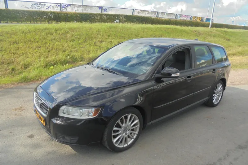 Volvo V50 (2010)
