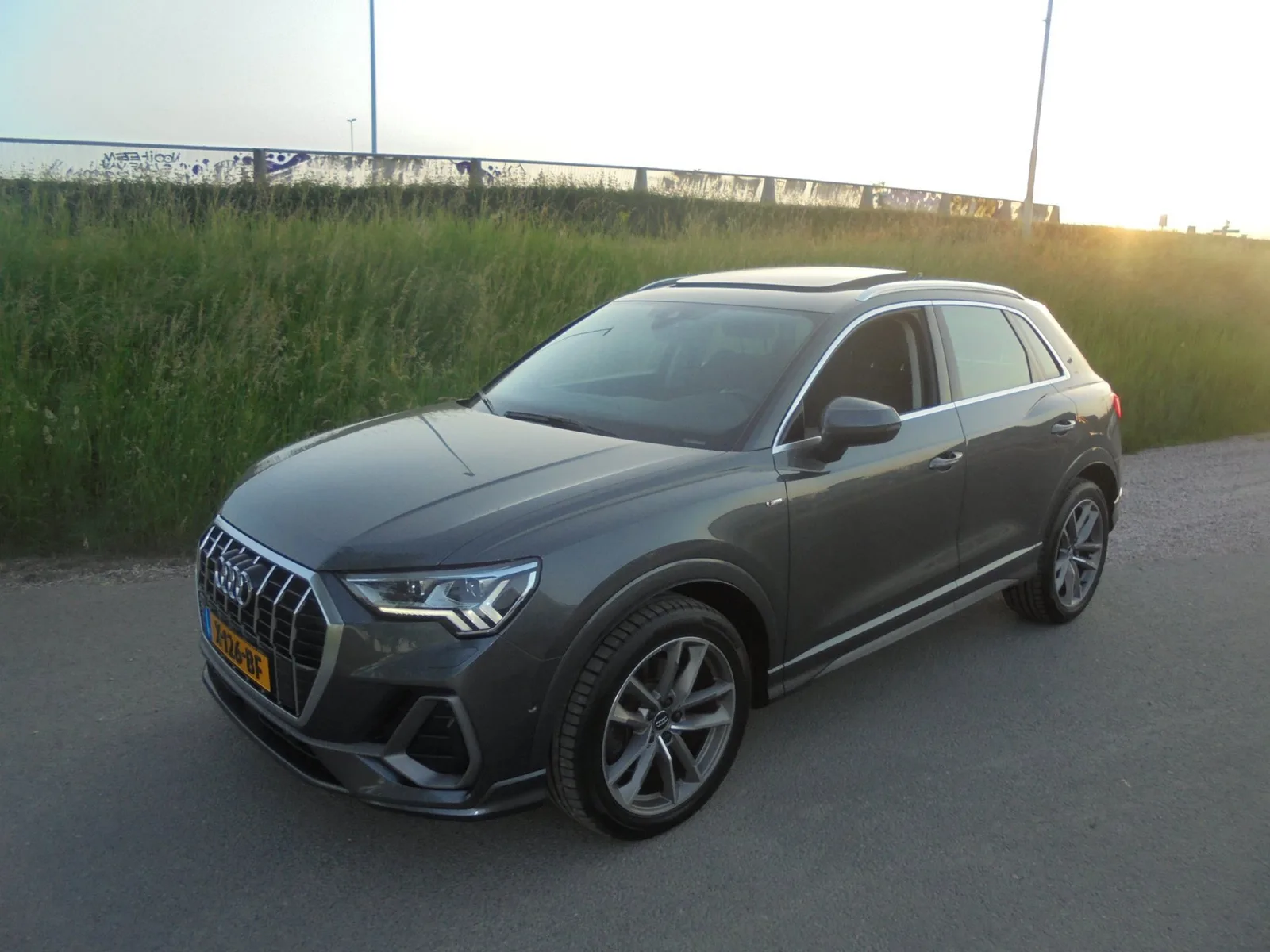 Audi Q3 (2019) — foto 1
