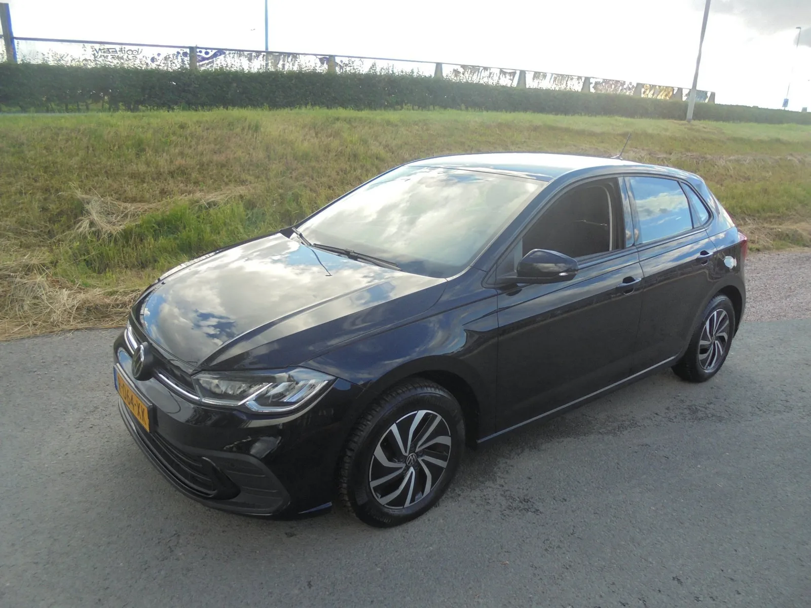 Volkswagen Polo (2022) — foto 1