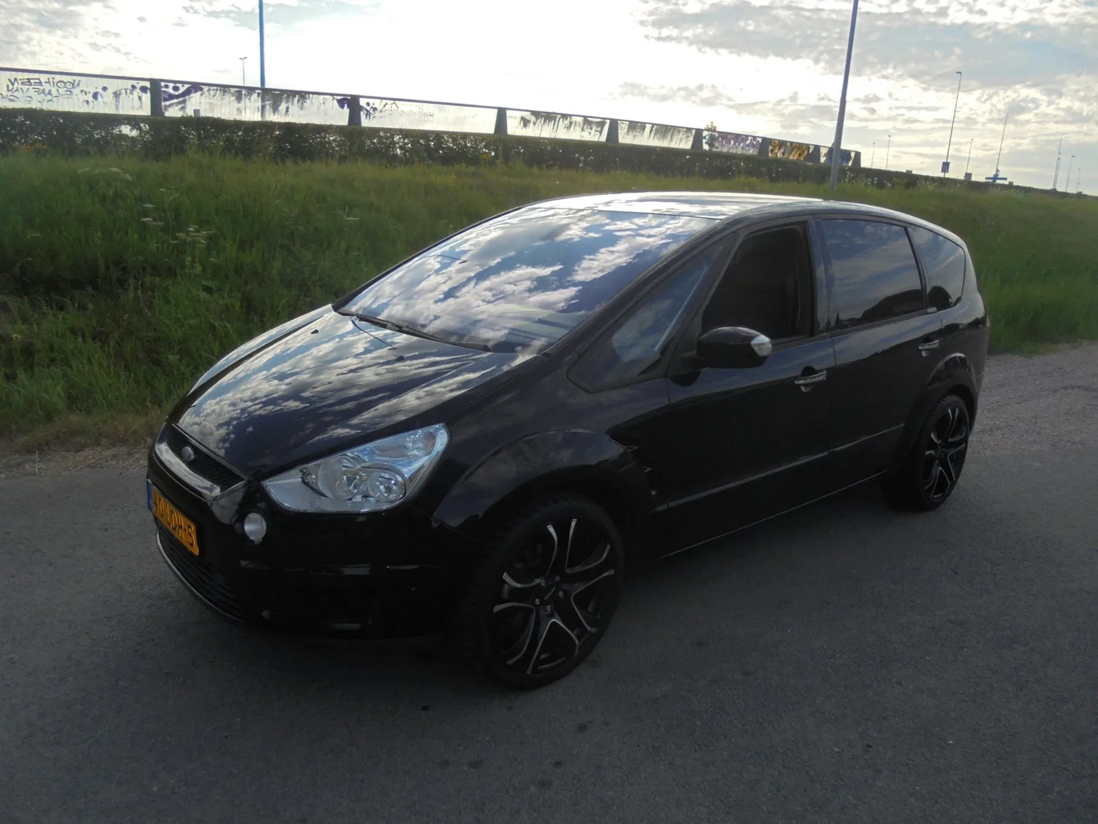 Ford S-Max (2010) — foto 1