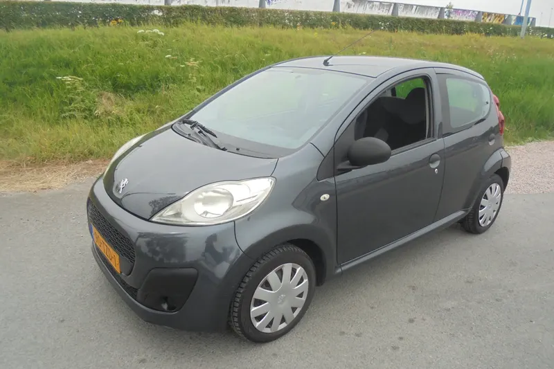 Peugeot 107 (2012)