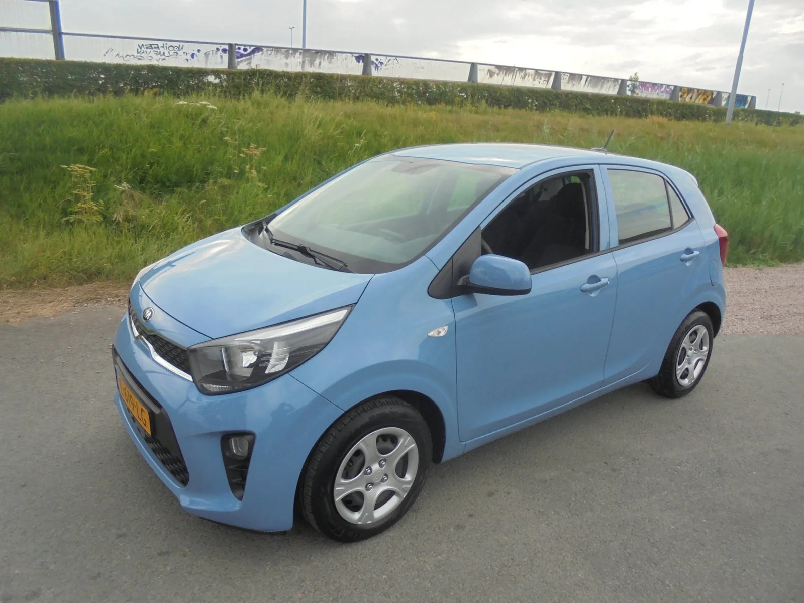 Kia Picanto (2021) — foto 1