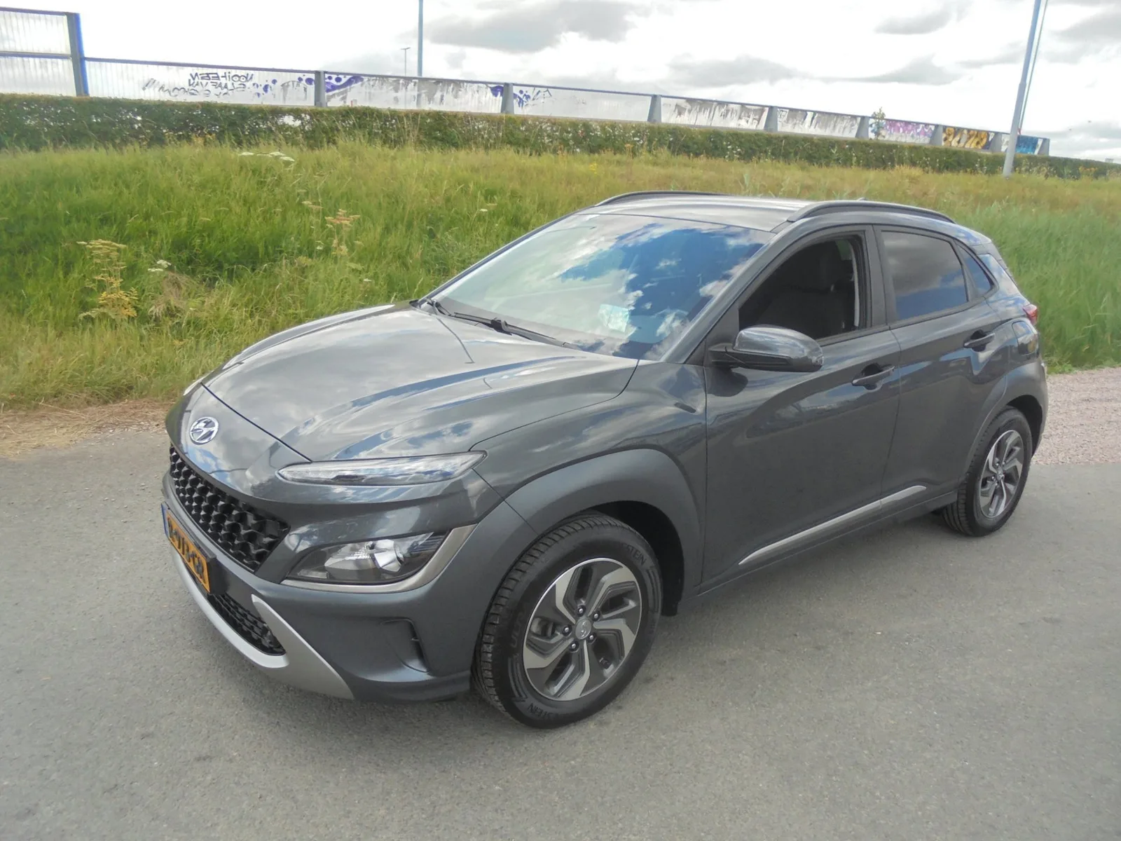 Hyundai Kona (2022) — foto 1