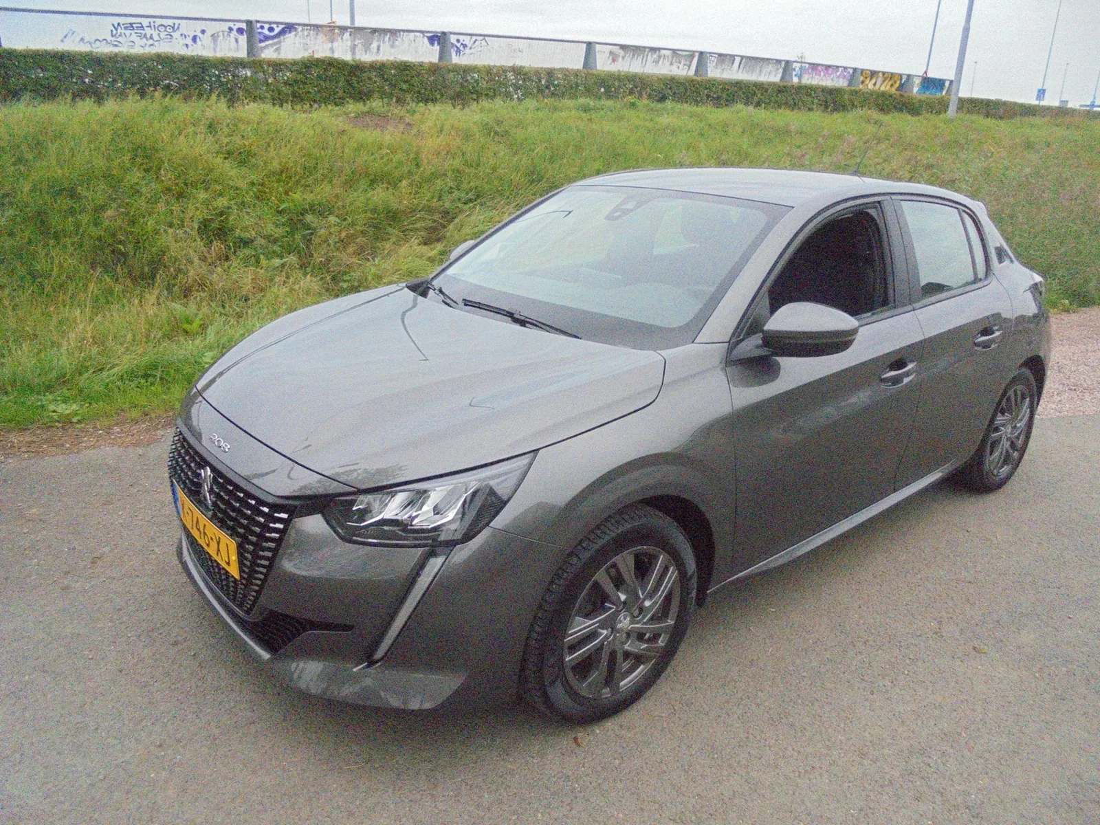 Peugeot 208 (2021) — foto 1