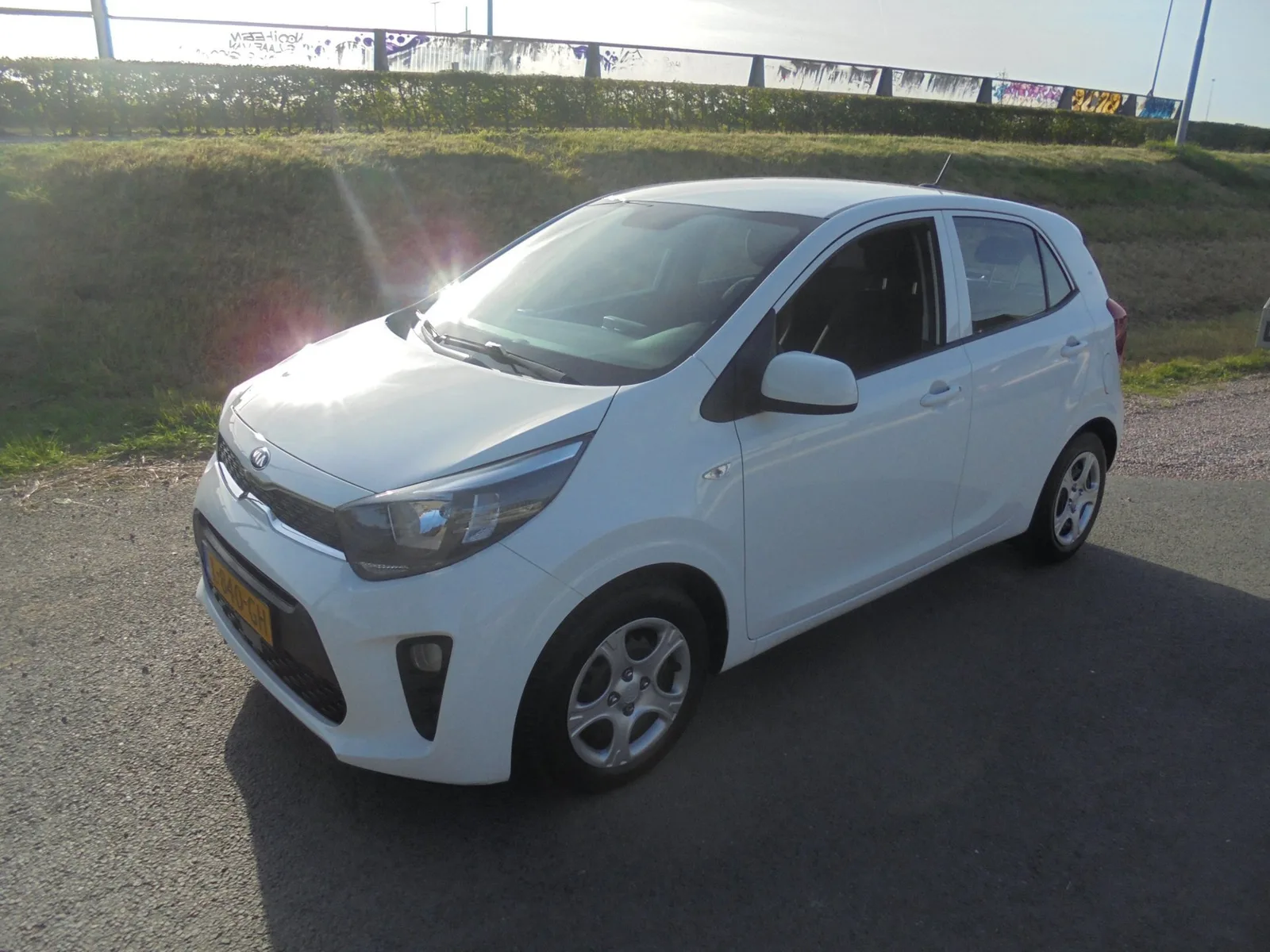 Kia Picanto (2021) — foto 1