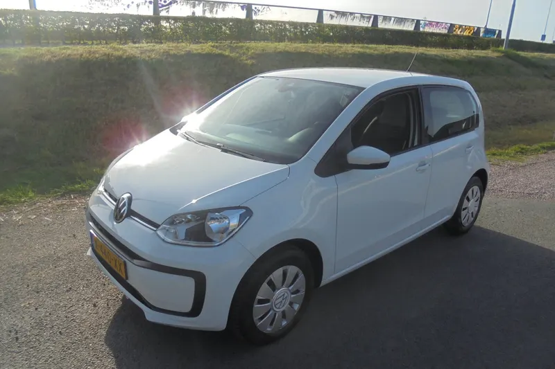 Volkswagen Up! (2021)