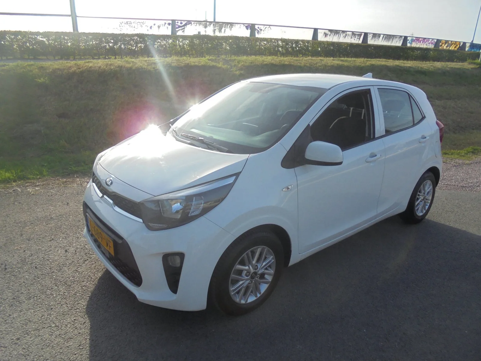 Kia Picanto (2021) — foto 1
