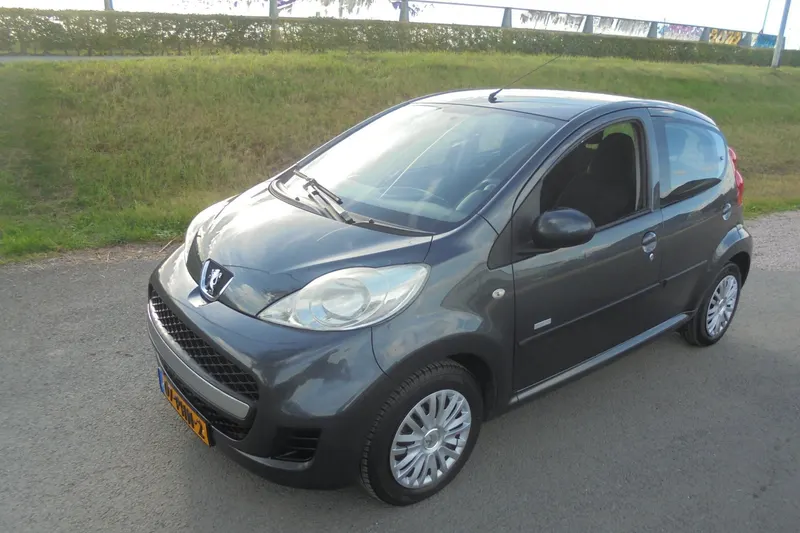 Peugeot 107 (2011)