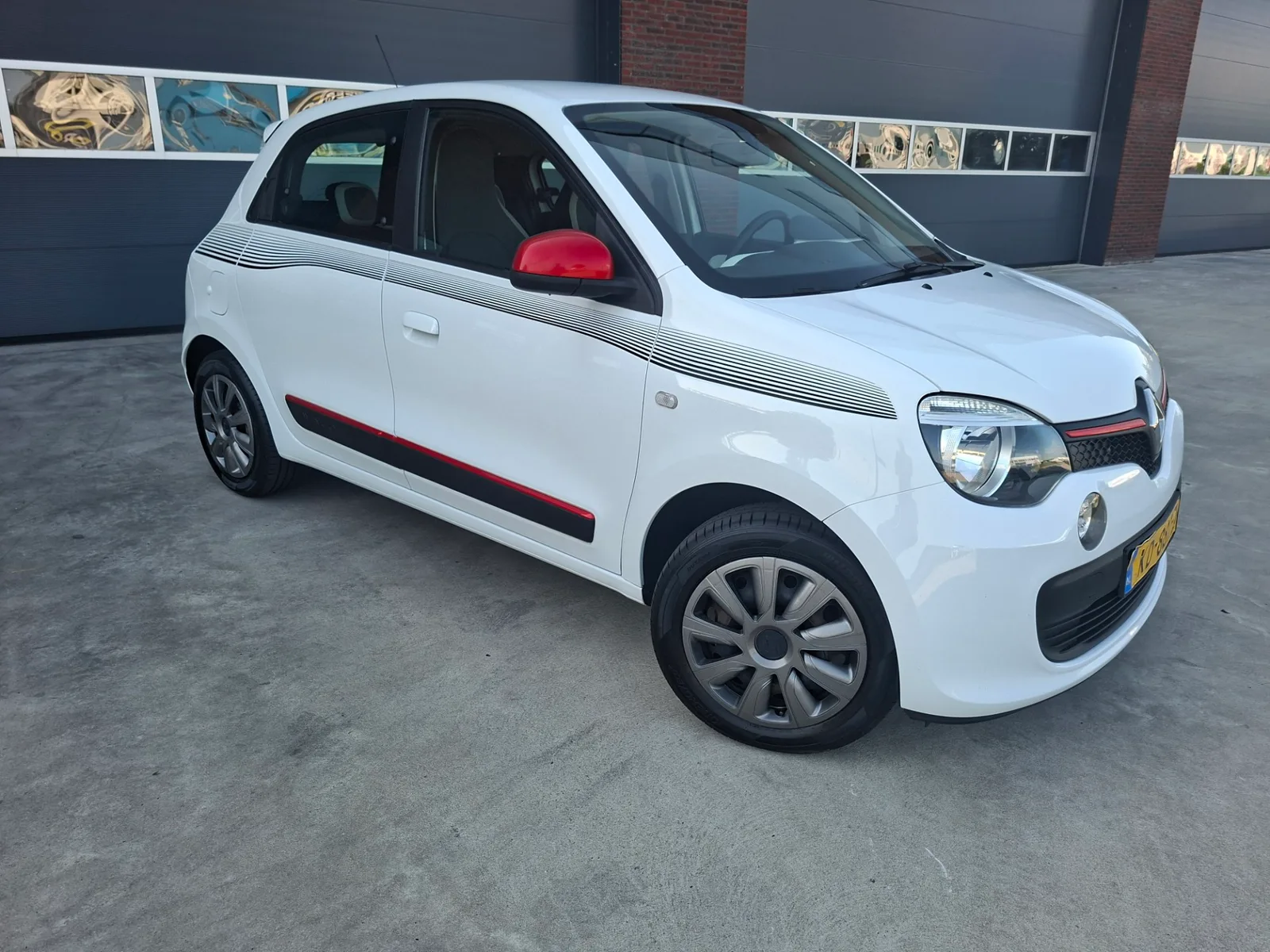 Renault Twingo (2016) — foto 1
