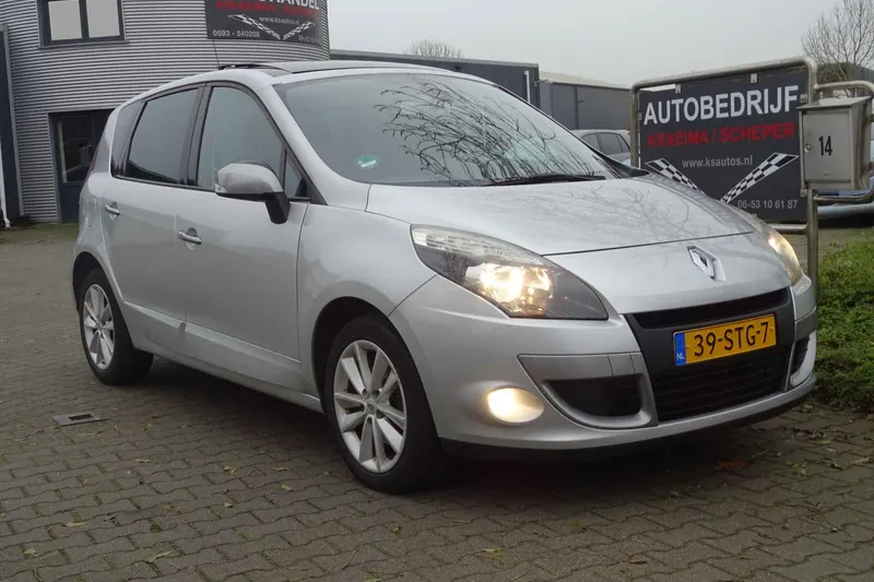 Renault Scénic (2011)