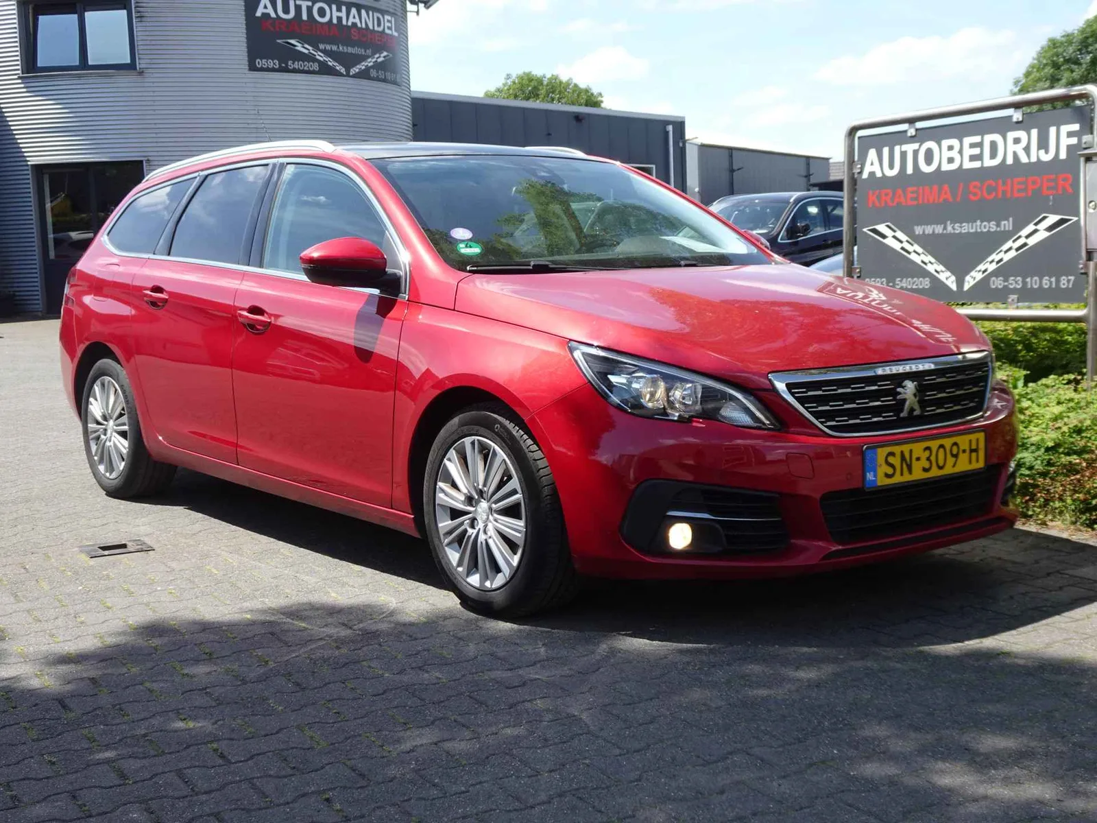 Peugeot 308 (2018) — foto 1