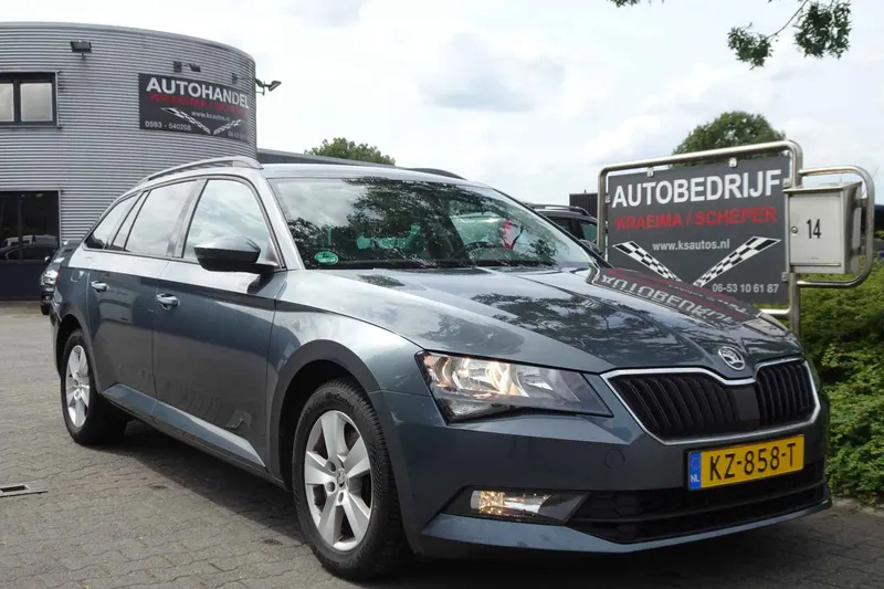 Škoda Superb (2017)