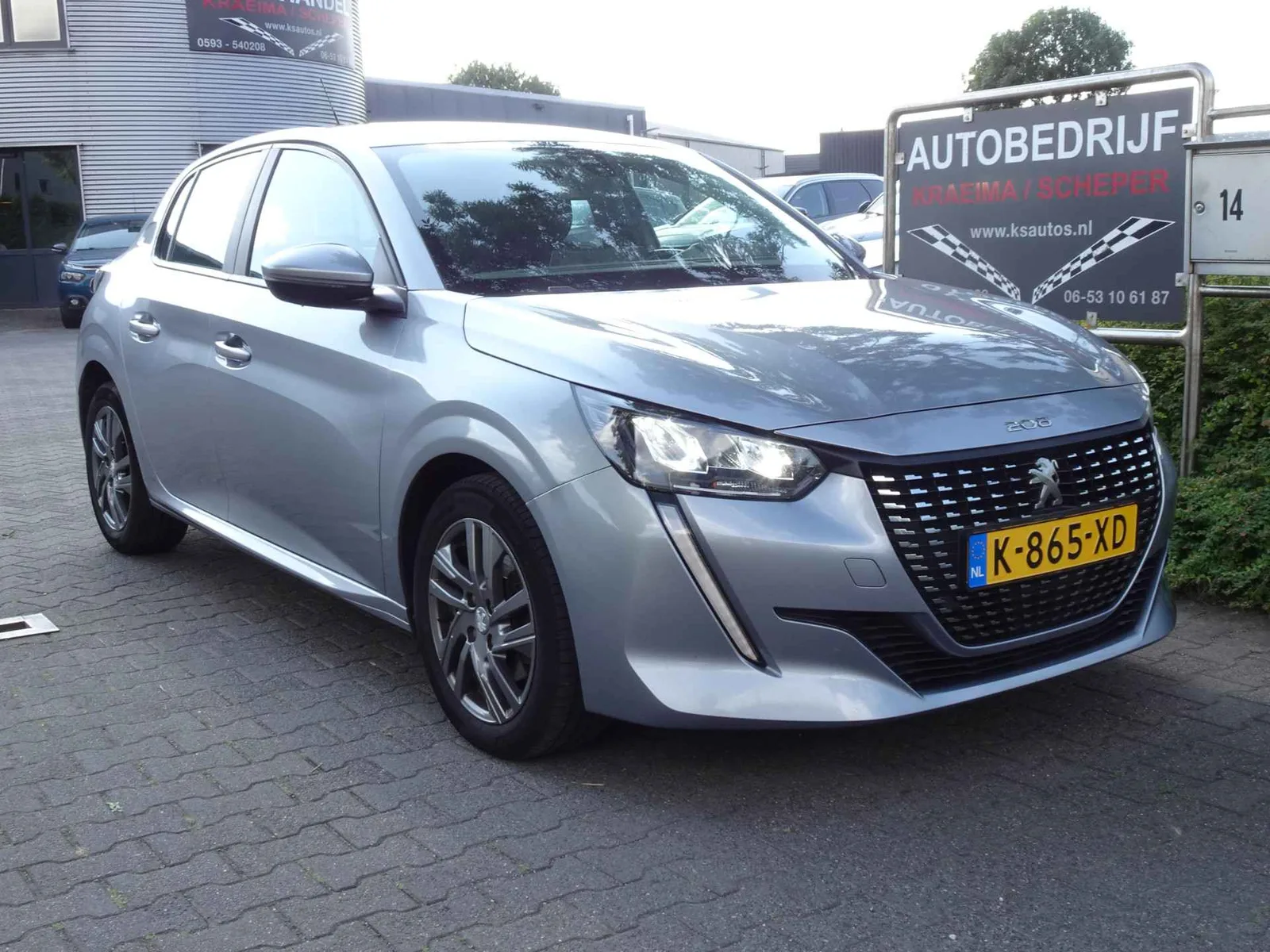 Peugeot 208 (2021) — foto 1
