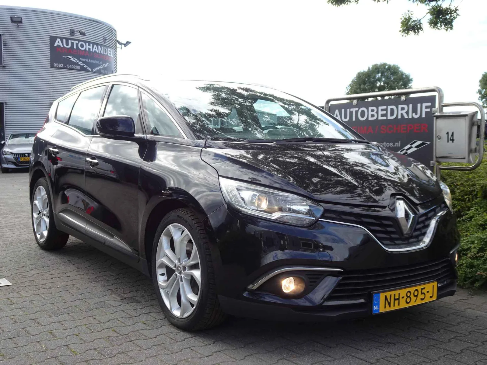 Renault Grand Scénic (2017) — foto 1