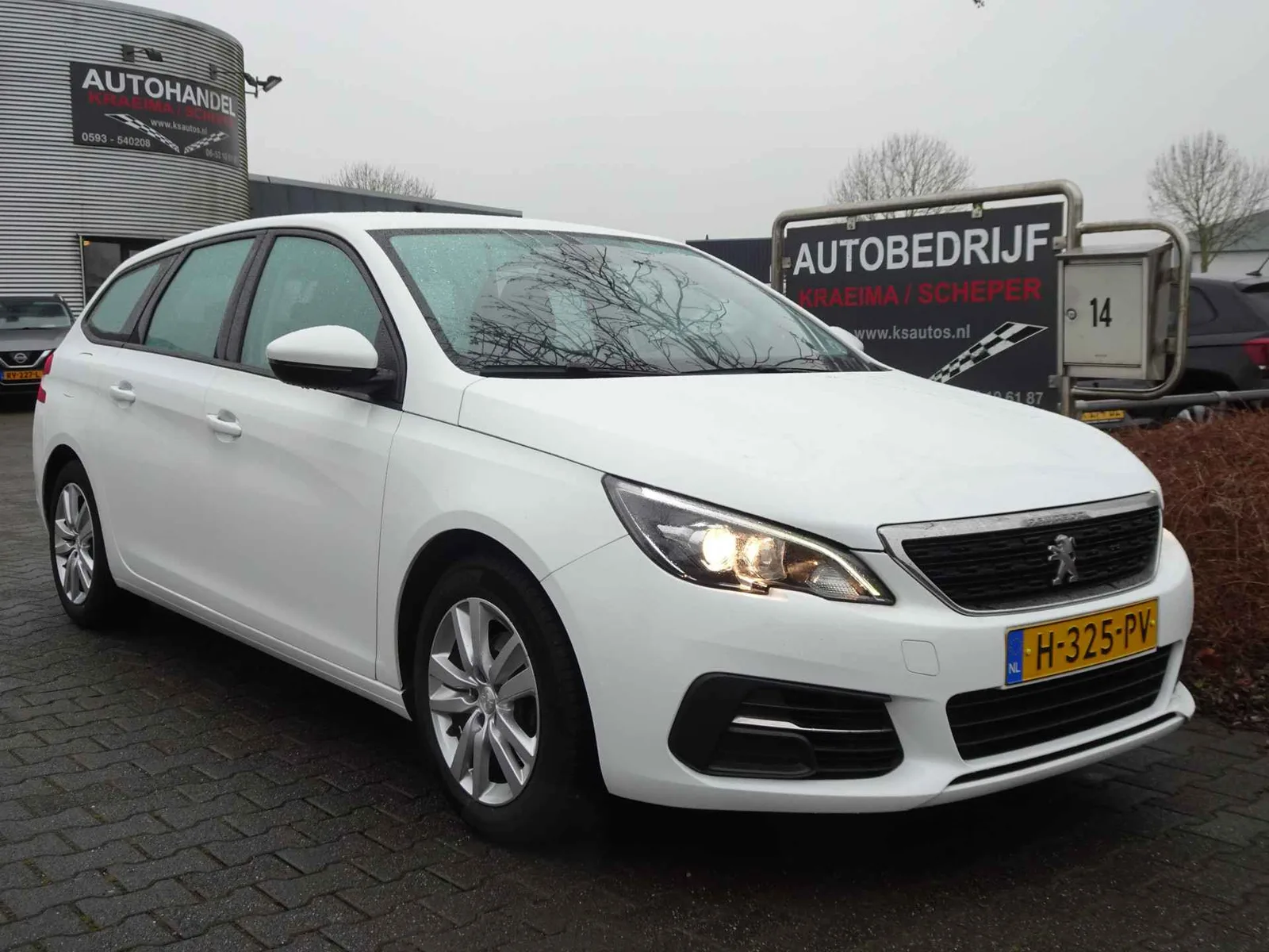 Peugeot 308 (2020) — foto 1