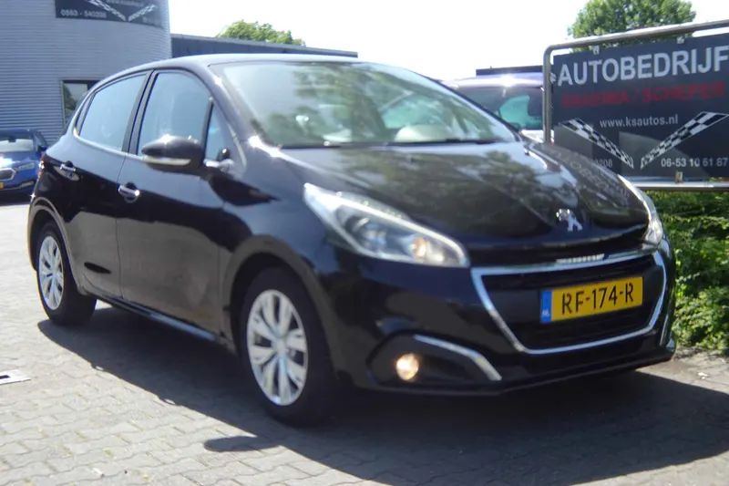 Peugeot 208 (2017)