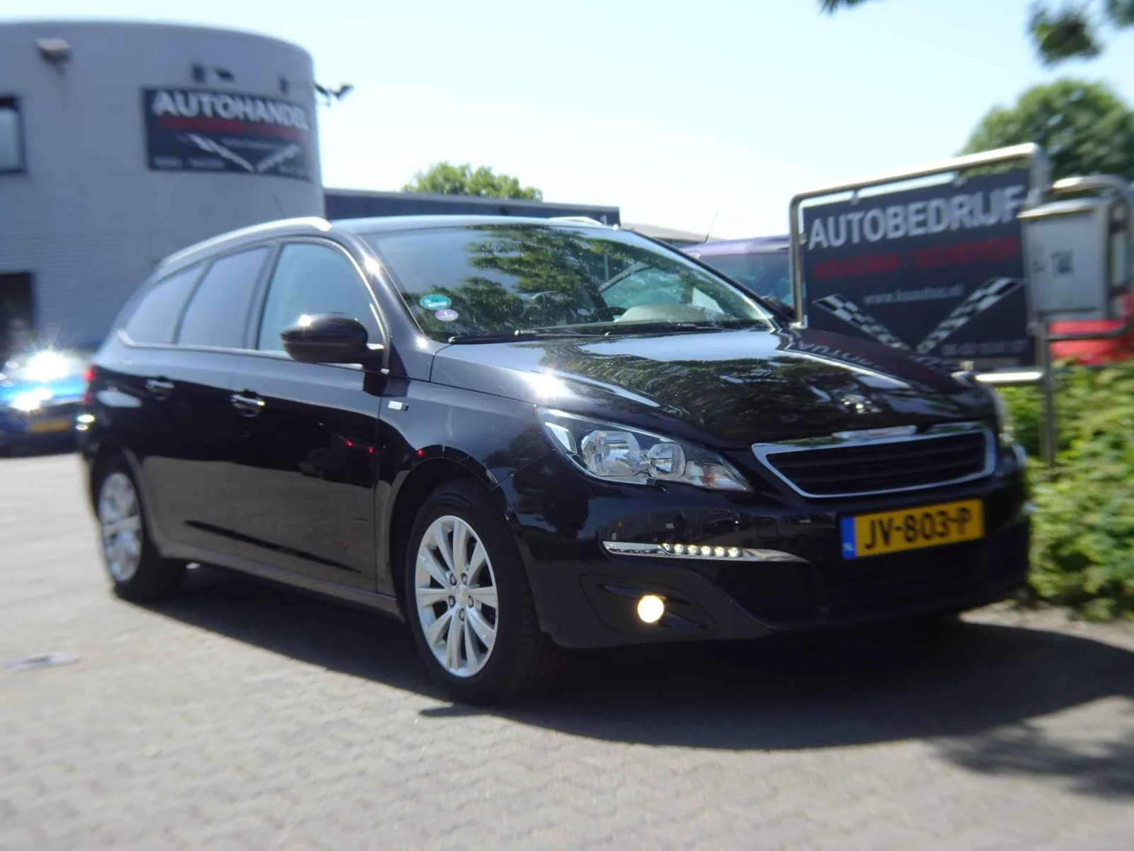 Peugeot 308 (2016) — foto 1
