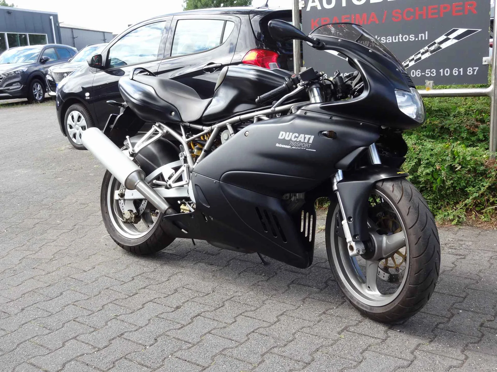 Ducati 750 (2001) — foto 1