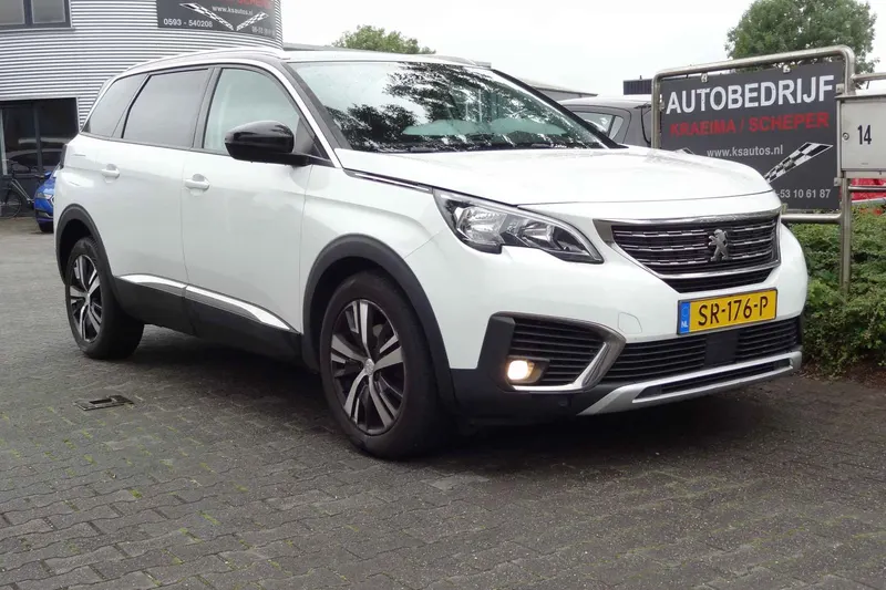 Peugeot 5008 (2018)