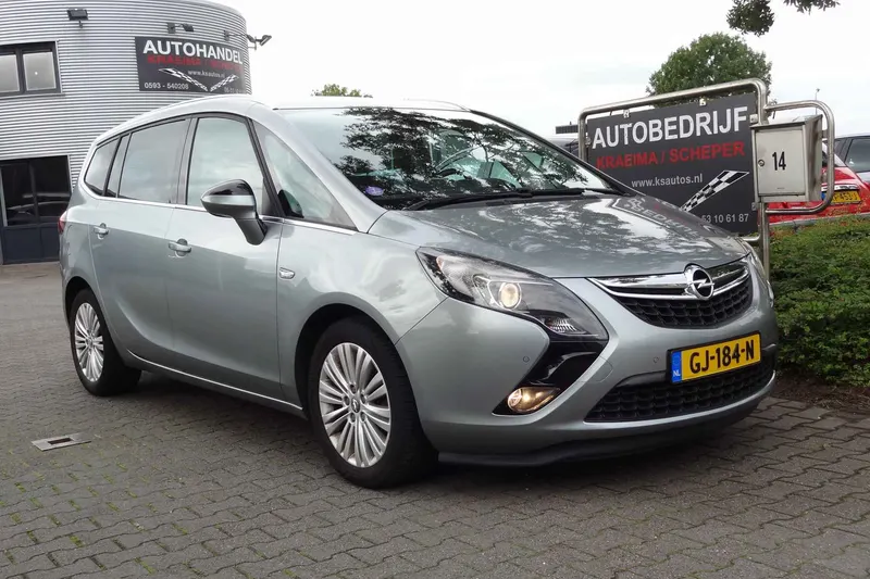 Opel Zafira (2015)