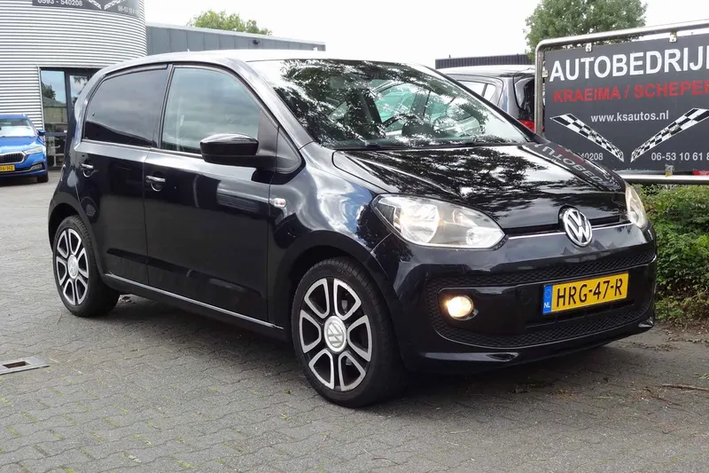 Volkswagen Up! (2013)
