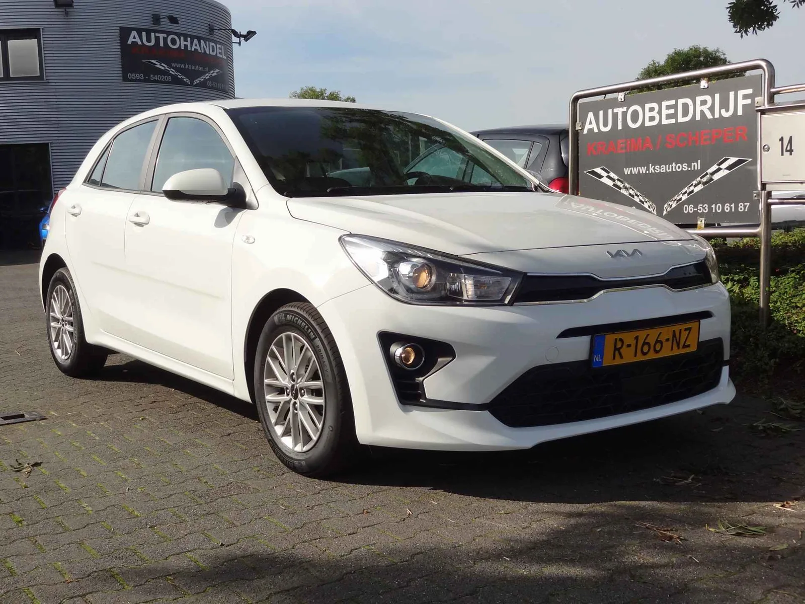 Kia Rio (2022) — foto 1